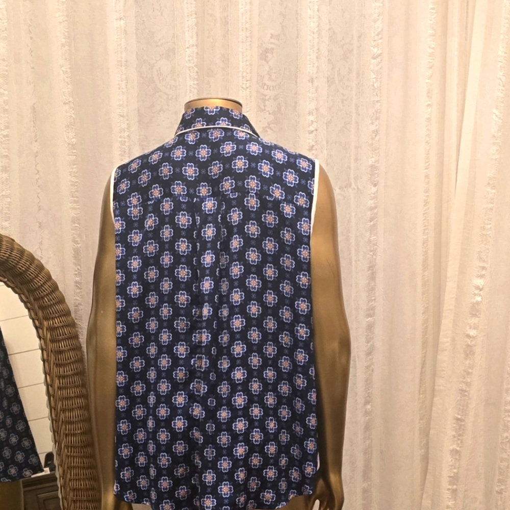 Satin Patterned Top - Picture 4 of 6